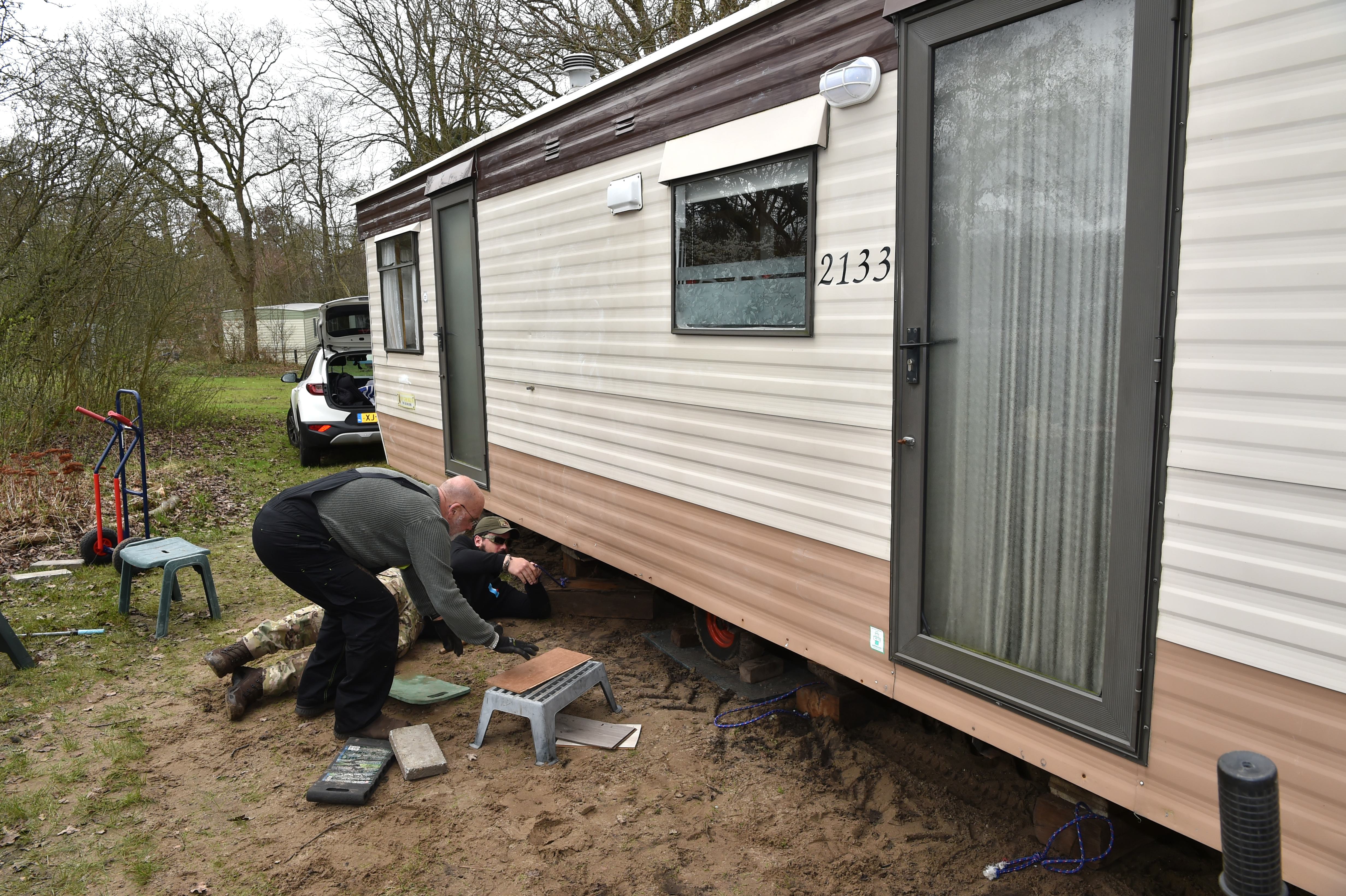 Water bijna weg, opbouw Bakkum en Geversduin volop bezig: ’Je had hier een complete rivier’